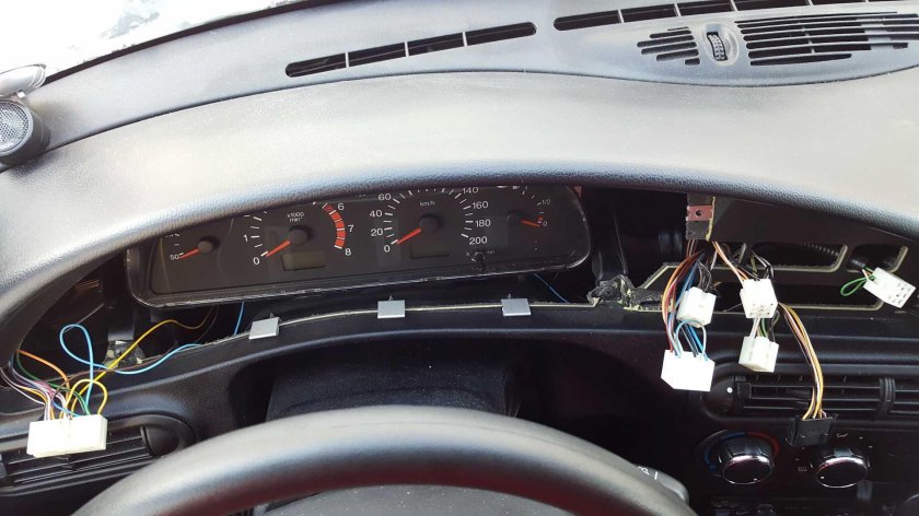 Приборная панель 2123 Нива Шевроле