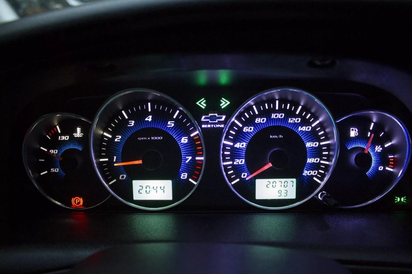 Приборная панель Нива Шевроле