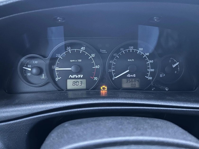 Приборная панель нива шевроле 2005