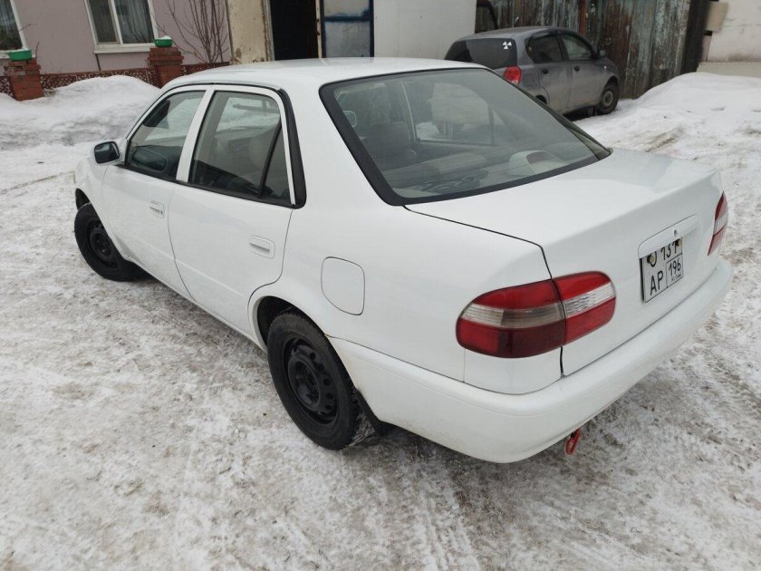 Тойота королла 1998 года