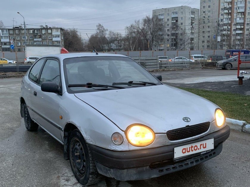 Тойота Королла 1998 года