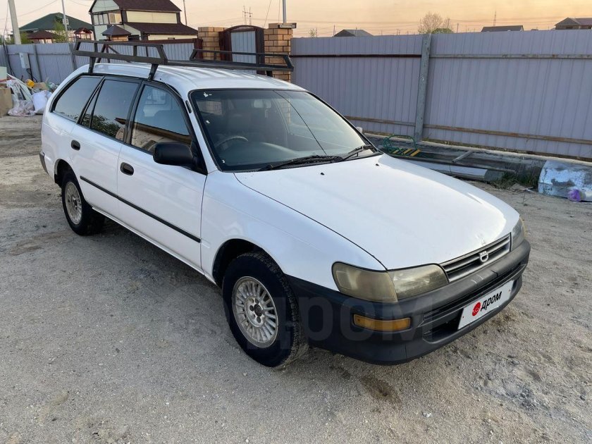 Toyota Corolla 1998 универсал