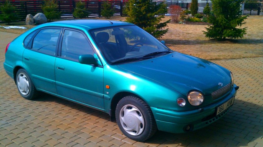 Toyota Corolla 1998