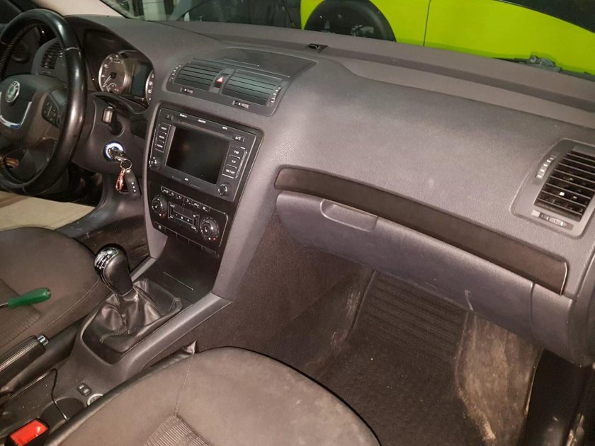 Octavia a4 салон