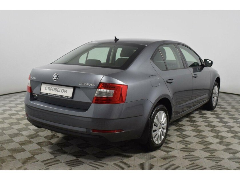 Skoda Octavia 2018 серая