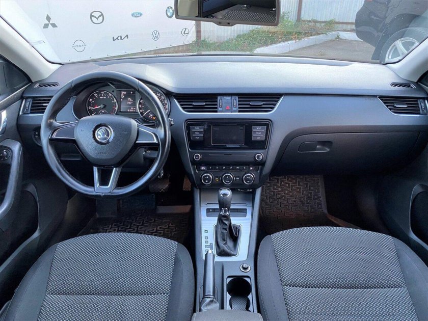 Skoda a7 rest белая