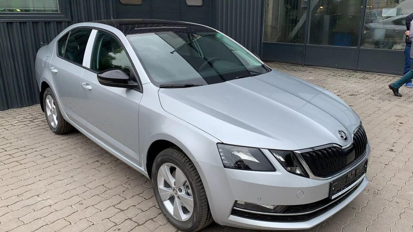 Skoda Octavia a8 серебристый