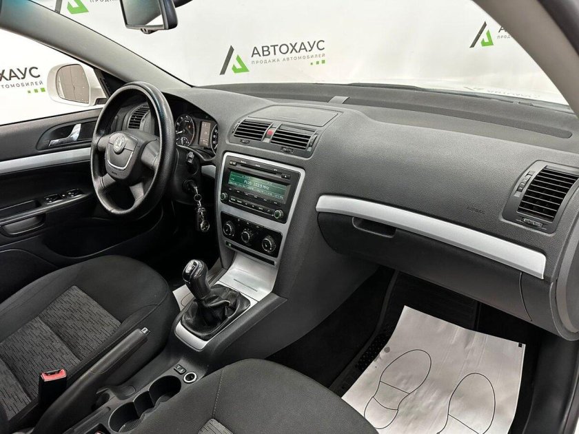 Шкода Rapid 2011