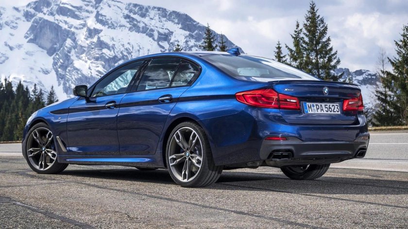 BMW m550i