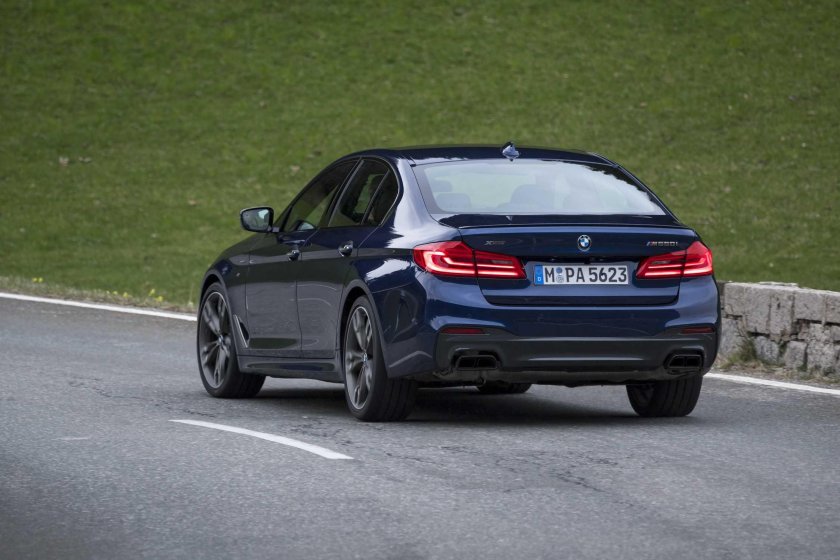 BMW m550i XDRIVE