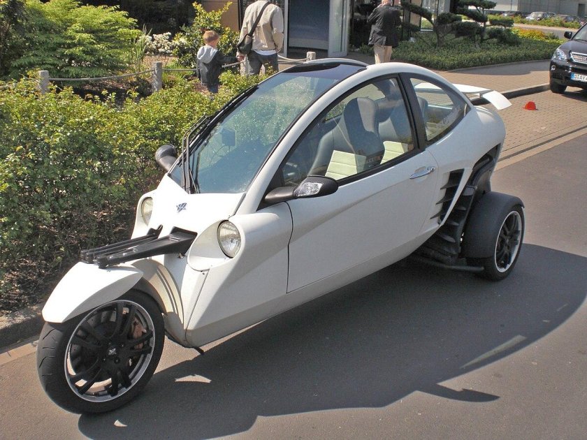 Трицикл Carver one