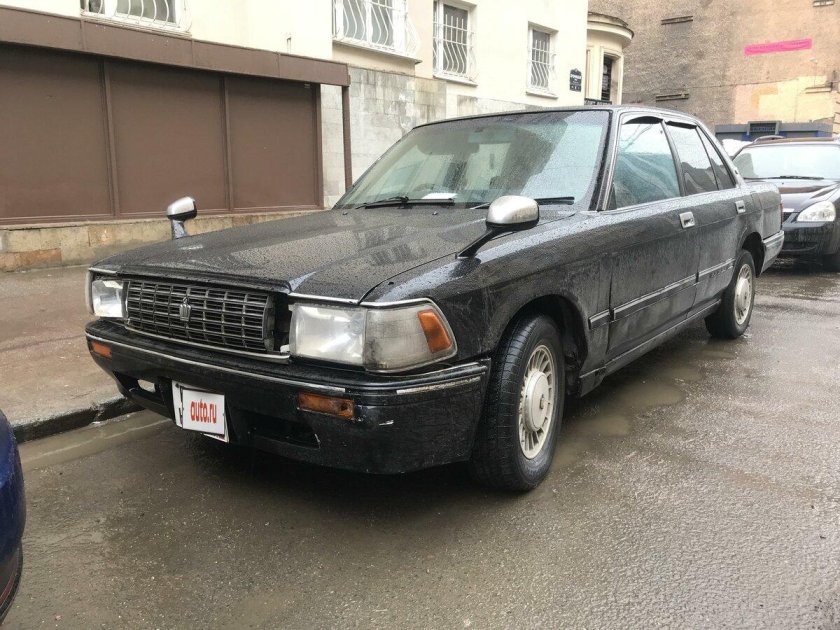 Toyota Crown 1990