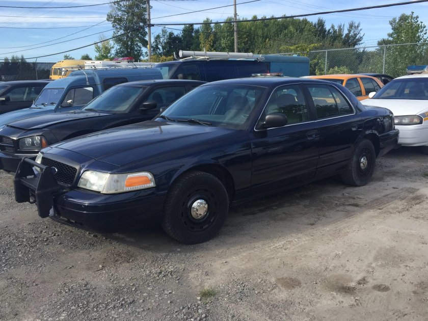 Ford Crown Victoria 2011