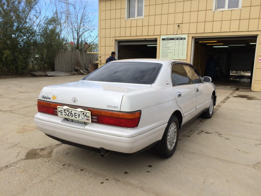 Toyota Crown 141