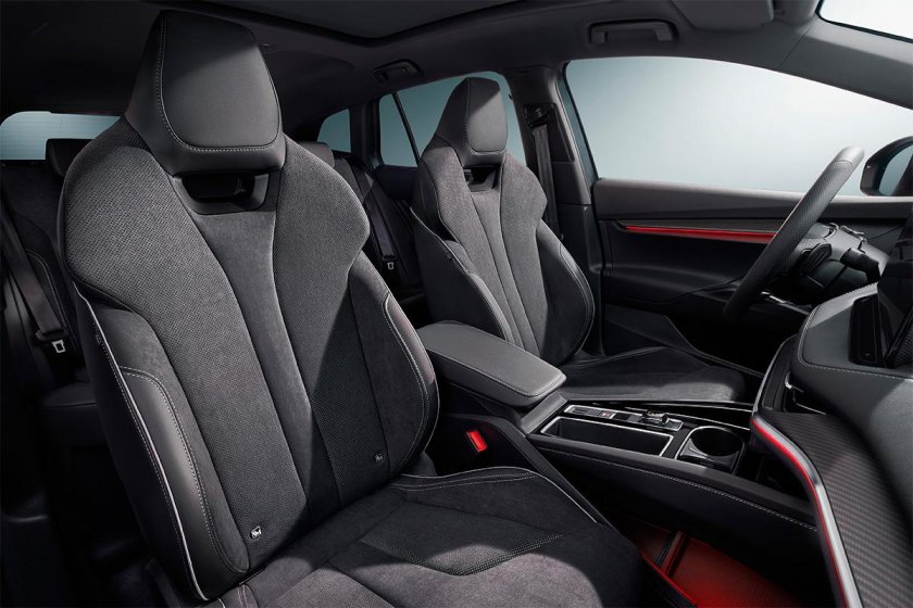 Skoda ENYAQ салон