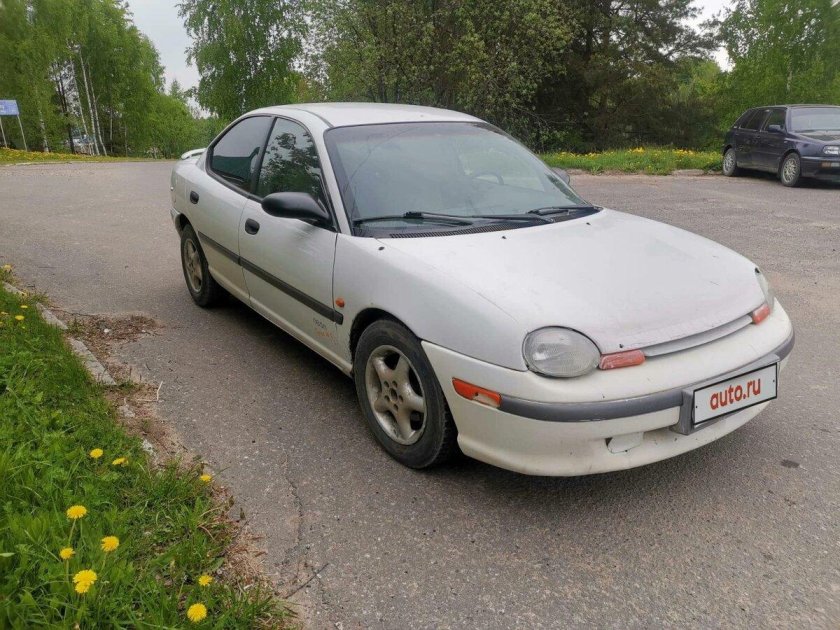 Крайслер неон 1995