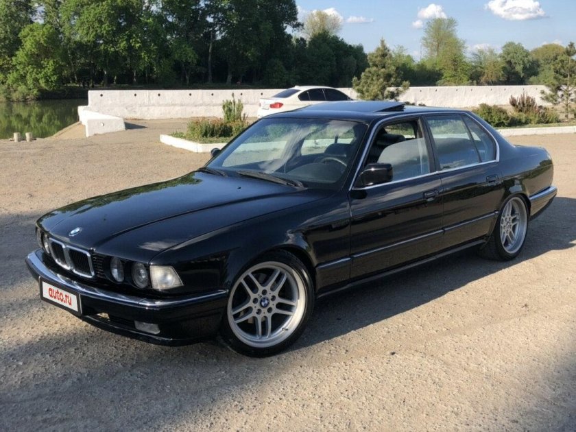 БМВ 730 1988