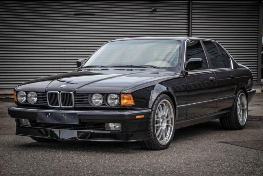 BMW 735i e32