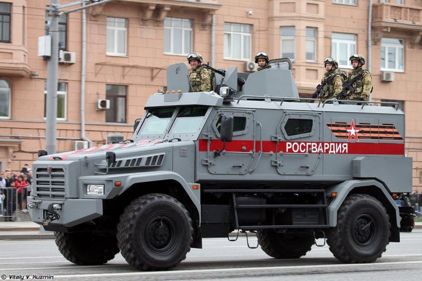 Броневик КАМАЗ-43501 патруль