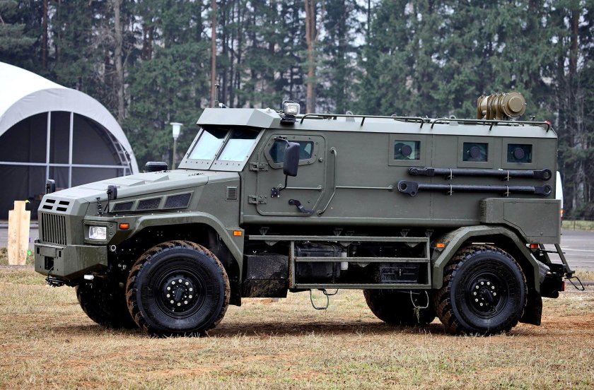 Броневик КАМАЗ-43501 патруль