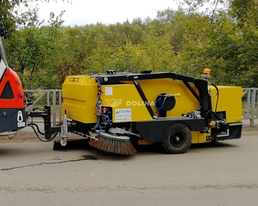 Подметально уборочная машина