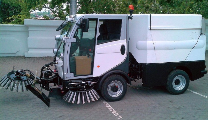 Подметально вакуумная CITYCAT 2020 Bucher