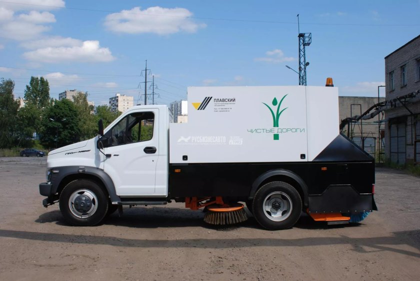 Подметально-уборочная машина пум-15