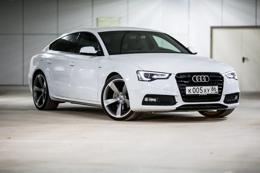 Audi a5 Sportback белая 2х18