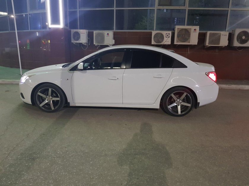Chevrolet Cruze r17