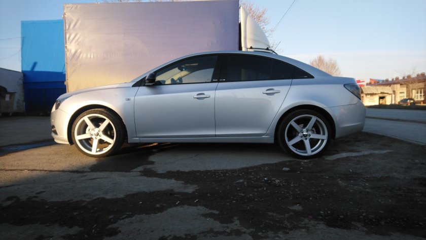 Литье на Шевроле Круз r17