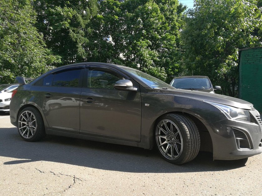 18 Радиус на Шевроле Круз