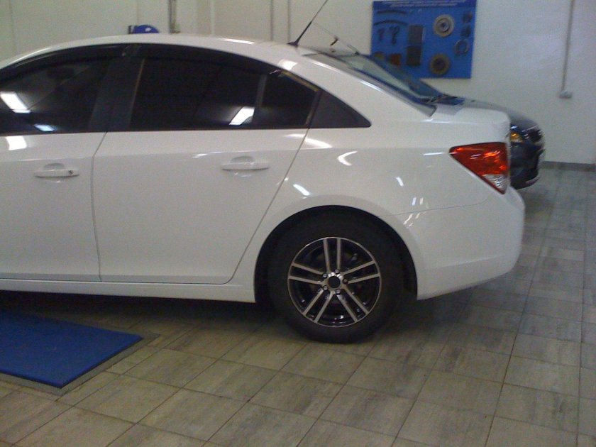 Chevrolet Cruze r17