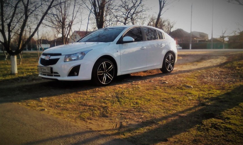 Шевроле Круз r18 хэтчбек