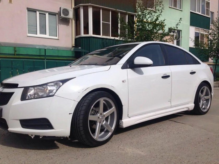 Шевроле Круз r18 хэтчбек