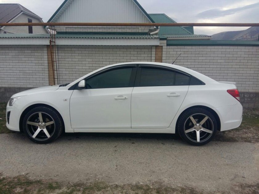 Шевроле Круз Воссен r17