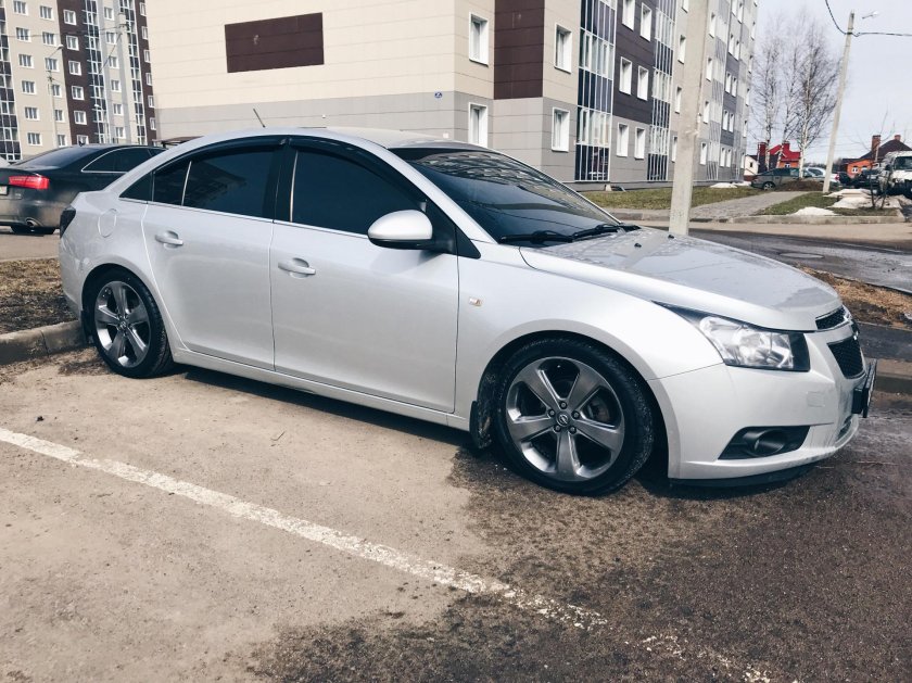 Chevrolet Cruze r18