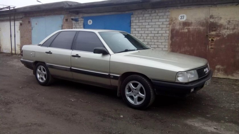 Ауди 100 1988