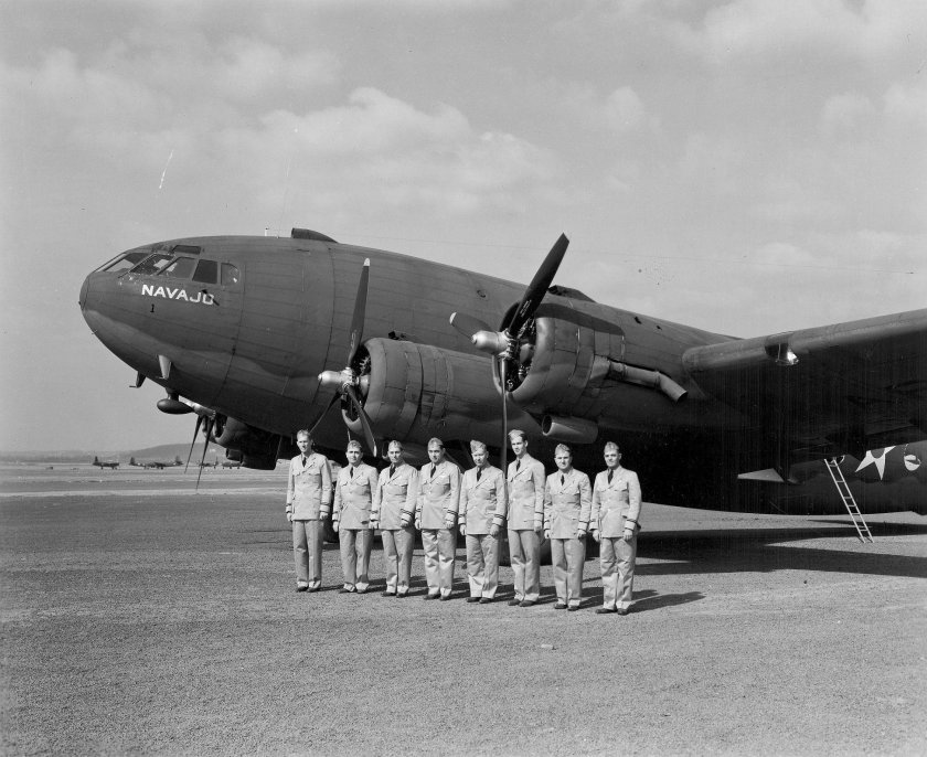 Пассажирский самолет США 2 мировой войны