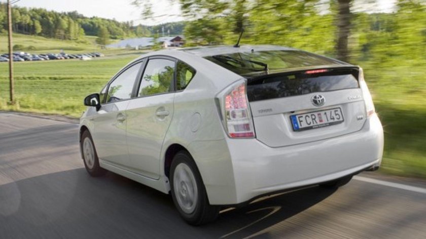 Тойота Приус гибрид 2009