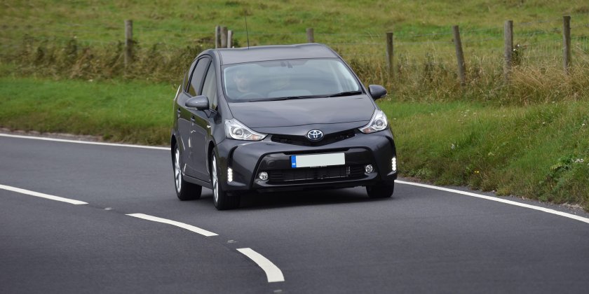 Toyota Prius Plus 2021