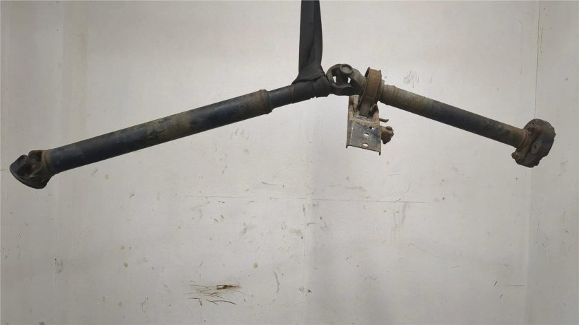 Карданный вал Ягуар