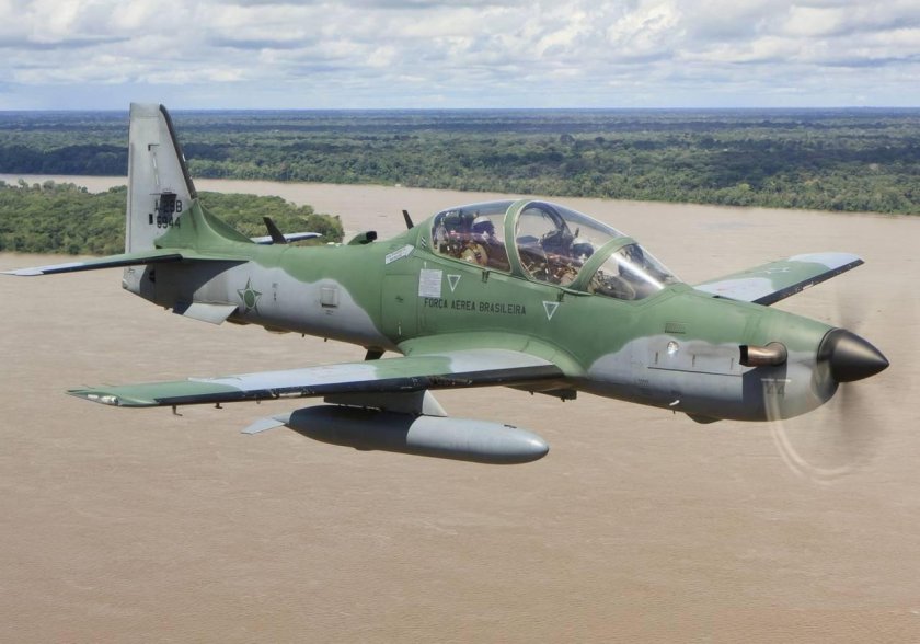 Штурмовики а-29 super Tucano