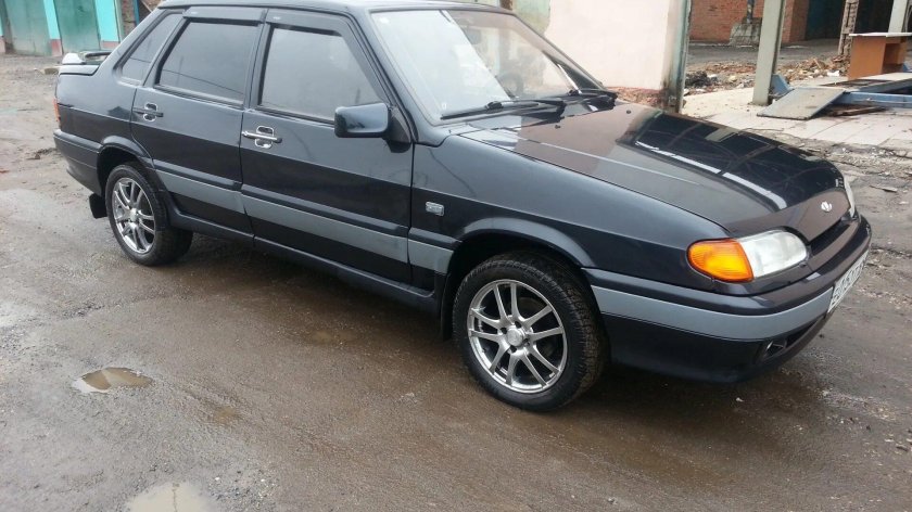 ВАЗ 2115 черная