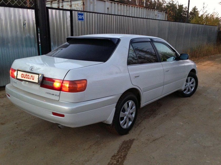 Тойота корона Премио 1998