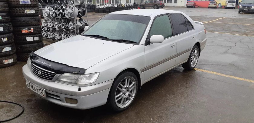 Тойота корона Премио 210