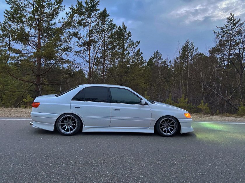 Тойота Corona Premio