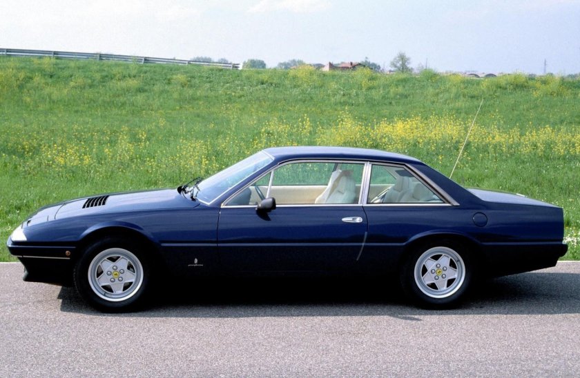 Ferrari 412