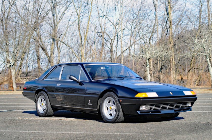Ferrari 400i