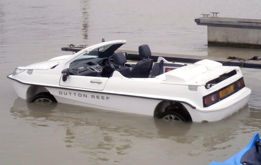 Dutton amphibious surf 4wd