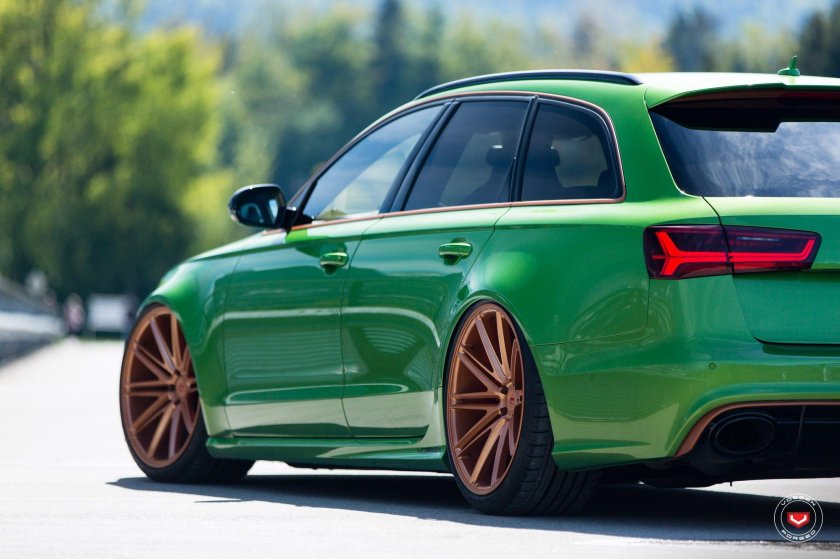 Ауди rs6 зеленая